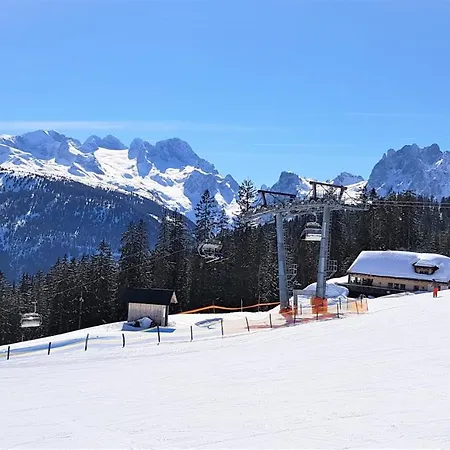 Hotel Ausswinkl Russbach am Pass Gschütt