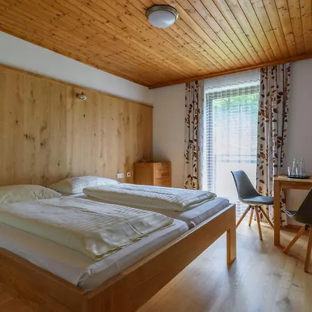 Hotel Ausswinkl Russbach am Pass Gschütt