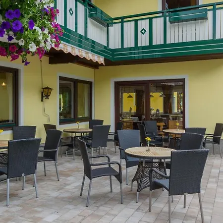 Hotel Ausswinkl 3*